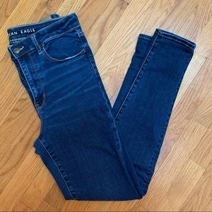 Dark wash American Eagle LONG jeans